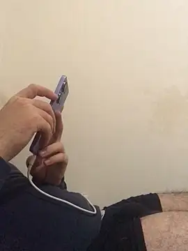 Snapshot of cshn001 chatting on February 2025 08:07:02 PM cshn001 online show from February 2025 08:07:02 PM