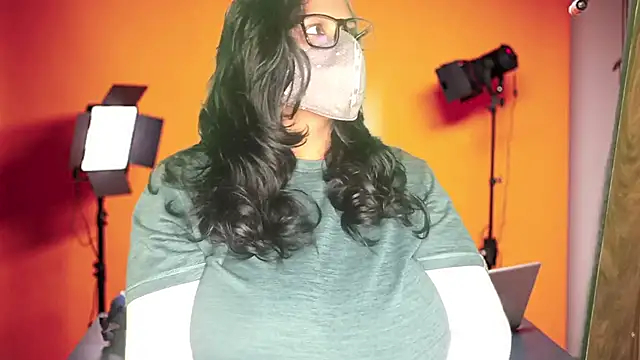 Snapshot of mamoni91 chatting on September 2025 05:40:02 PM mamoni91 online show from September 2025 05:40:02 PM