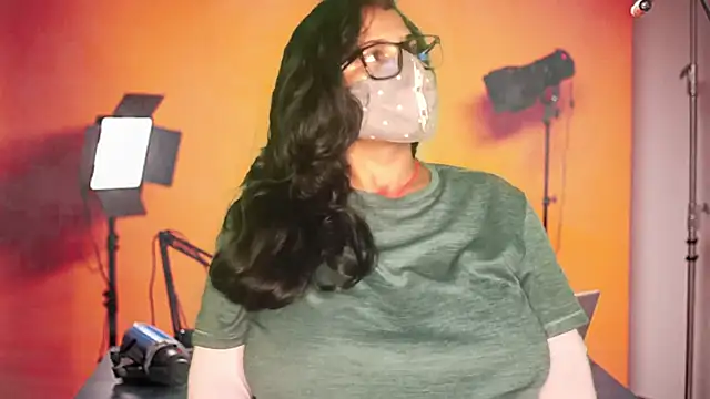 Snapshot of mamoni91 chatting on October 2025 03:07:02 AM mamoni91 online show from October 2025 03:07:02 AM