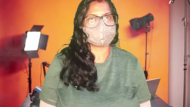 Snapshot of mamoni91 chatting on October 2025 03:43:02 AM mamoni91 online show from October 2025 03:43:02 AM