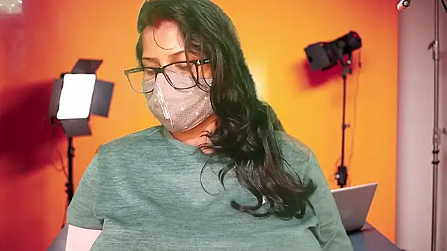 Snapshot of mamoni91 chatting on November 2025 03:05:01 AM mamoni91 online show from November 2025 03:05:01 AM