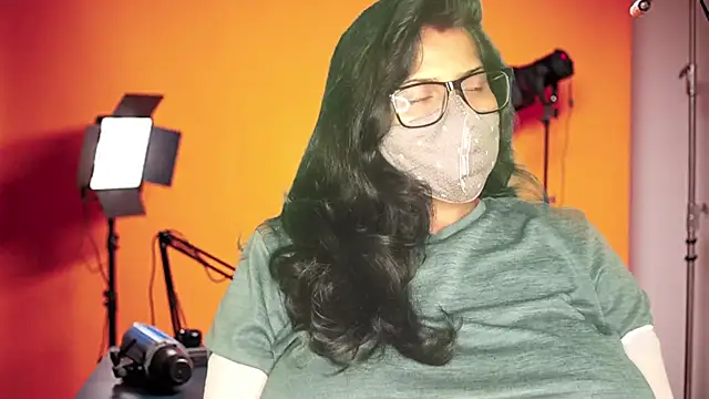 Snapshot of mamoni91 chatting on November 2025 03:07:01 AM mamoni91 online show from November 2025 03:07:01 AM