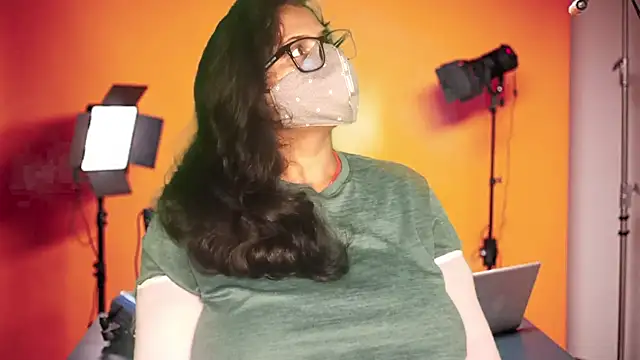 Snapshot of mamoni91 chatting on November 2025 03:49:01 AM mamoni91 online show from November 2025 03:49:01 AM