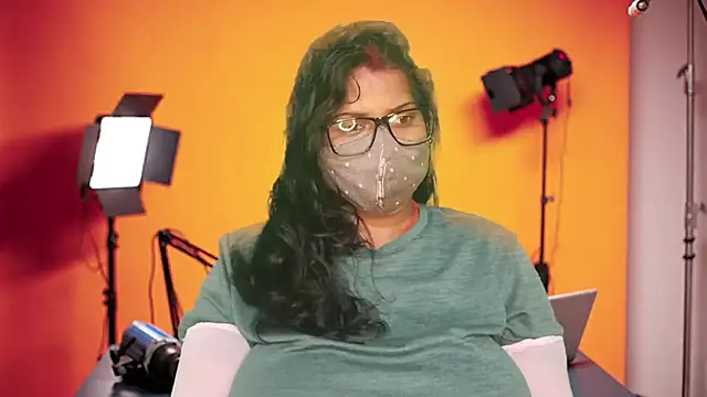 Snapshot of mamoni91 chatting on November 2025 03:01:02 AM mamoni91 online show from November 2025 03:01:02 AM