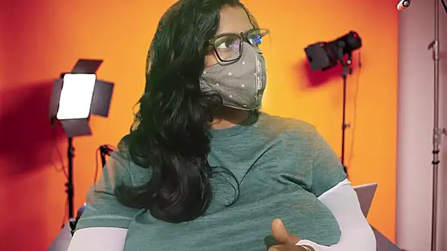 Snapshot of mamoni91 chatting on November 2025 03:45:02 AM mamoni91 online show from November 2025 03:45:02 AM