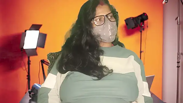 Snapshot of mamoni91 chatting on November 2025 02:57:02 AM mamoni91 online show from November 2025 02:57:02 AM