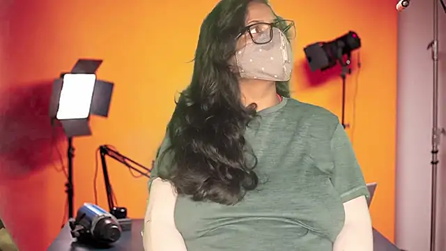 Snapshot of mamoni91 chatting on November 2025 03:31:01 AM mamoni91 online show from November 2025 03:31:01 AM