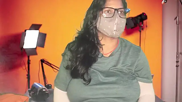 Snapshot of mamoni91 chatting on November 2025 03:42:02 AM mamoni91 online show from November 2025 03:42:02 AM