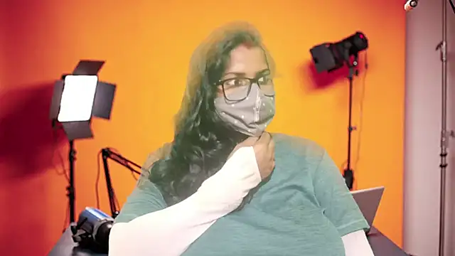 Snapshot of mamoni91 chatting on December 2025 03:33:01 AM mamoni91 online show from December 2025 03:33:01 AM