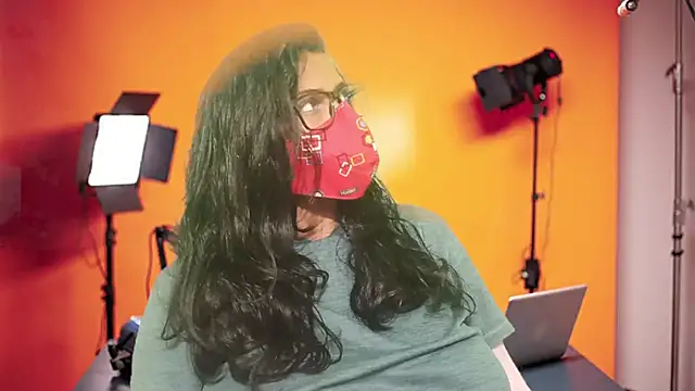 Snapshot of mamoni91 chatting on December 2025 03:45:02 AM mamoni91 online show from December 2025 03:45:02 AM