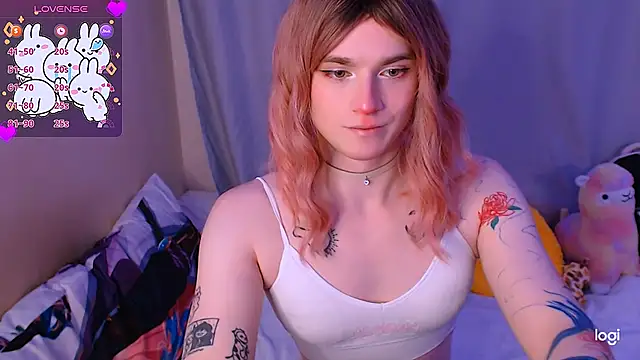 Snapshot of Alice_Hells chatting on December 2024 09:28:02 AM Alice Hells online show from December 2024 09:28:02 AM