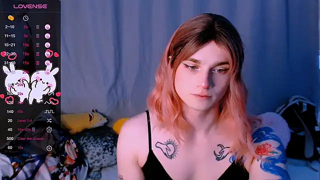 Snapshot of Alice_Hells chatting on September 2025 04:05:02 AM Alice Hells online show from September 2025 04:05:02 AM