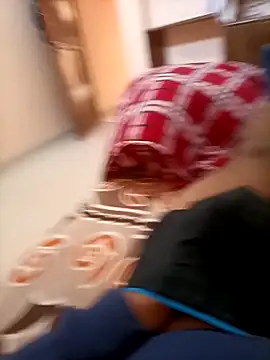 Snapshot of RRahullove69 chatting on November 2025 04:07:02 AM RRahullove69 online show from November 2025 04:07:02 AM