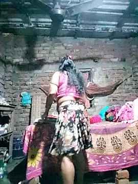 Snapshot of Hotty-dola chatting on December 2024 04:43:02 PM Hotty-dola online show from December 2024 04:43:02 PM