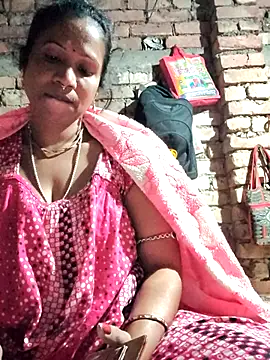 Snapshot of Hotty-dola chatting on February 2025 02:38:02 PM Hotty-dola online show from February 2025 02:38:02 PM
