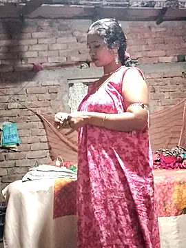 Snapshot of Hotty-dola chatting on March 2025 03:02:01 PM Hotty-dola online show from March 2025 03:02:01 PM