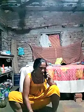 Snapshot of Hotty-dola chatting on March 2025 04:33:02 PM Hotty-dola online show from March 2025 04:33:02 PM
