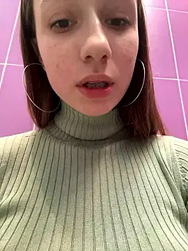 Snapshot of Lia__Love chatting on December 2024 04:20:01 PM Lia Love online show from December 2024 04:20:01 PM