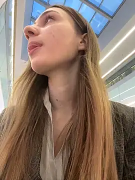 Snapshot of Lia__Love chatting on December 2024 01:09:02 PM Lia Love online show from December 2024 01:09:02 PM