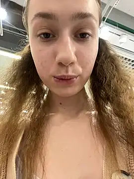 Snapshot of Lia__Love chatting on December 2024 01:13:01 PM Lia Love online show from December 2024 01:13:01 PM