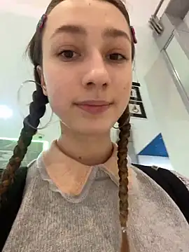 Snapshot of Lia__Love chatting on December 2024 12:27:02 PM Lia Love online show from December 2024 12:27:02 PM