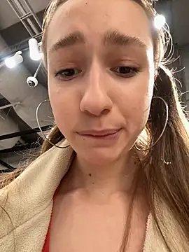 Snapshot of Lia__Love chatting on December 2024 01:13:02 PM Lia Love online show from December 2024 01:13:02 PM