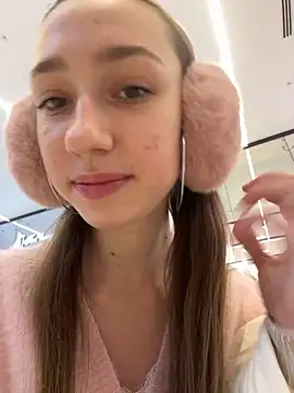 Snapshot of Lia__Love chatting on December 2024 11:54:02 AM Lia Love online show from December 2024 11:54:02 AM
