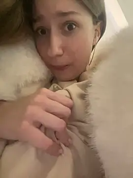 Snapshot of Lia__Love chatting on January 2025 05:05:01 PM Lia Love online show from January 2025 05:05:01 PM
