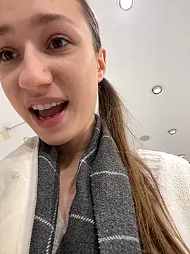 Snapshot of Lia__Love chatting on February 2025 01:10:02 PM Lia Love online show from February 2025 01:10:02 PM