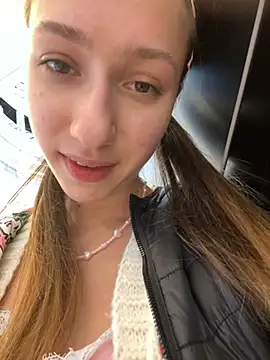 Snapshot of Lia__Love chatting on March 2025 12:17:01 PM Lia Love online show from March 2025 12:17:01 PM
