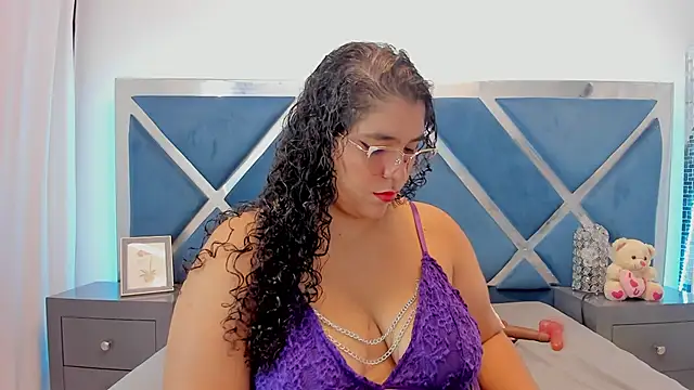 Snapshot of Tiffanymiller00 chatting on May 2026 02:22:01 PM Tiffanymiller00 online show from May 2026 02:22:01 PM