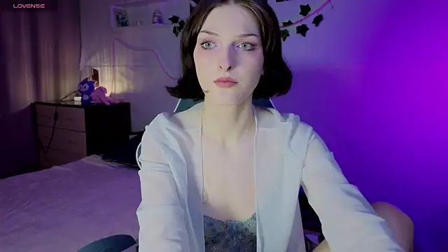 Snapshot of Sweet_Paradox chatting on September 2025 10:55:01 PM Sweet Paradox online show from September 2025 10:55:01 PM