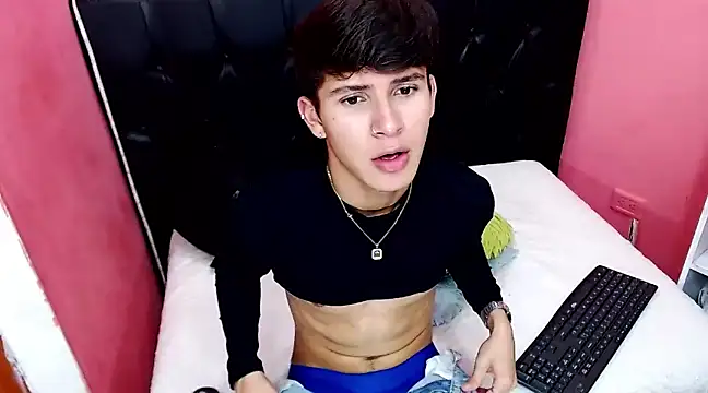 Snapshot of will_star_x chatting on December 2024 08:11:01 PM will star x online show from December 2024 08:11:01 PM