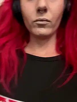 Snapshot of SweetSolez chatting on October 2025 02:29:01 PM SweetSolez online show from October 2025 02:29:01 PM