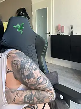 PalinaPr online show from October 2025 10:27:02 AM