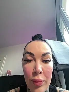 PalinaPr online show from December 2025 01:38:01 PM