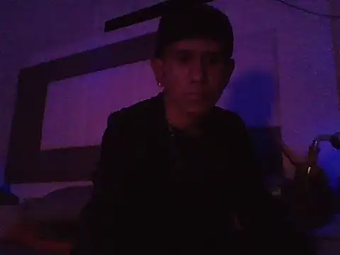 Snapshot of oiram27 chatting on December 2025 01:46:02 AM oiram27 online show from December 2025 01:46:02 AM