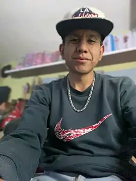 Snapshot of oiram27 chatting on April 2026 08:37:02 AM oiram27 online show from April 2026 08:37:02 AM