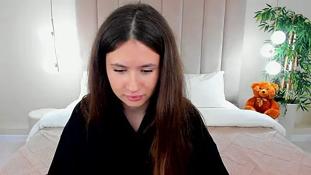 milaleoneli online show from November 2025 02:54:02 AM