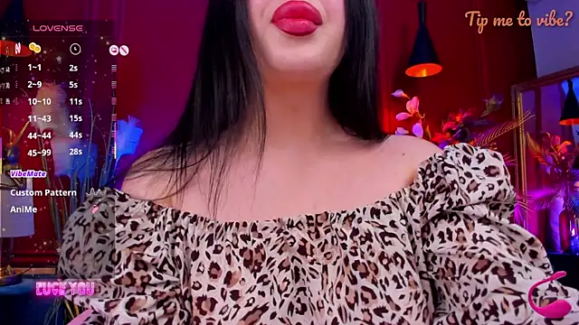 Mayzzie online show from June 2026 07:12:01 PM