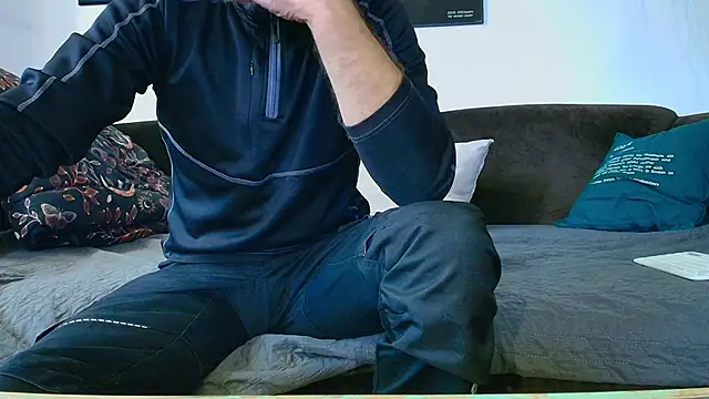 Snapshot of Kingsscepter chatting on December 2025 03:09:02 PM Kingsscepter online show from December 2025 03:09:02 PM