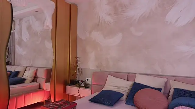 Snapshot of JullyBlair chatting on November 2025 05:06:02 AM JullyBlair online show from November 2025 05:06:02 AM