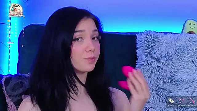 AveryWillow online show from January 2026 06:44:01 PM