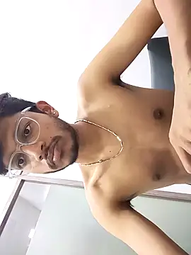 skinnyyyyyyyyy online show from February 2025 10:37:02 AM