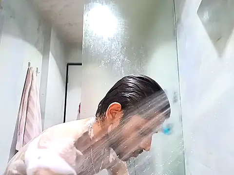 skinnyyyyyyyyy online show from February 2025 04:06:01 AM