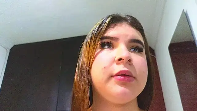 Snapshot of mandy_renzon1_ chatting on February 2025 03:15:02 PM mandy renzon1 online show from February 2025 03:15:02 PM