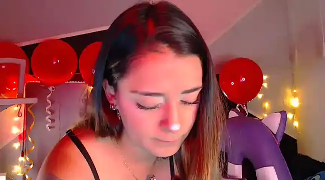 Samanta james19 online show from February 2025 04:56:02 PM