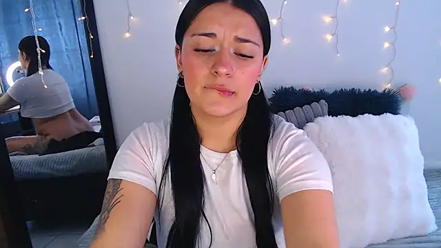 Samanta james19 online show from February 2026 06:12:02 PM