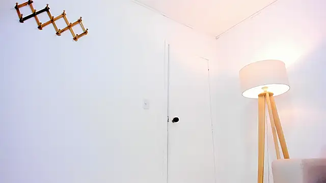 naomiii   online show from January 2025 01:10:01 AM