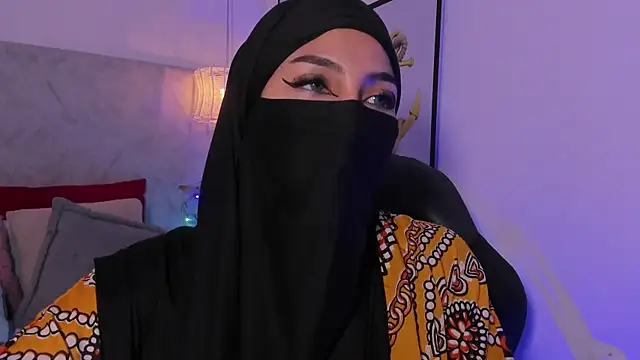 naomiii   online show from December 2025 11:40:02 AM